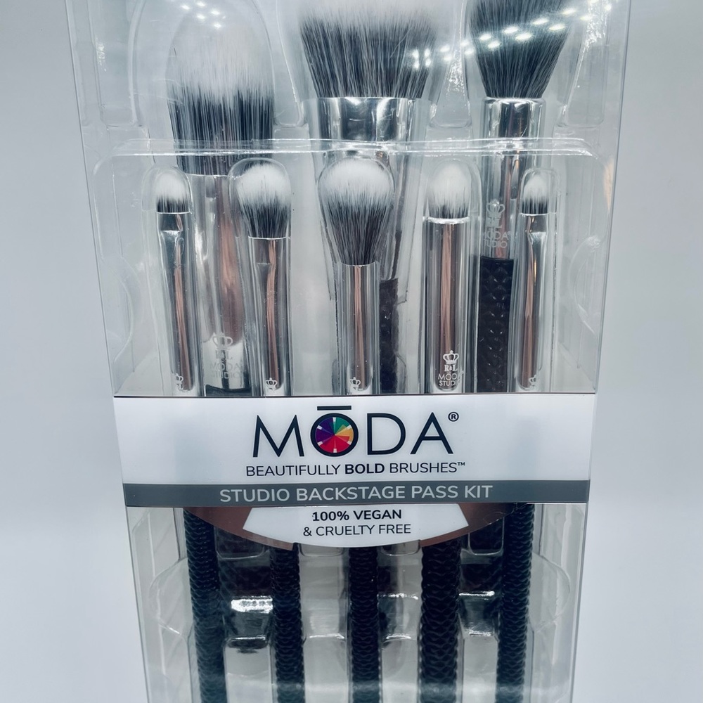 Moda Beautifully Bold Brush Set